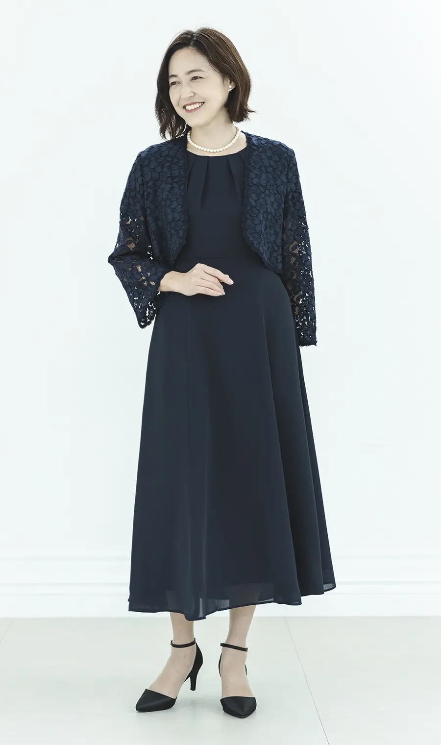 軽やかなレースボレロのアンサンブルの着用画像