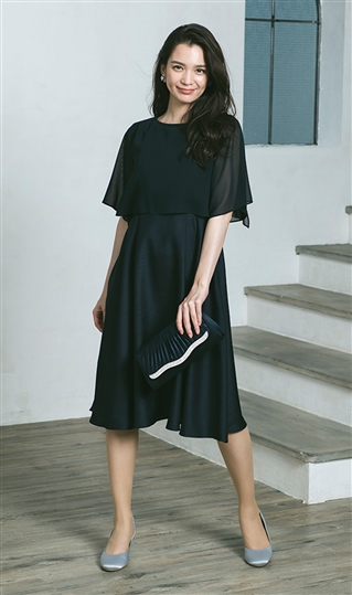 シフォンボレロ付きのワンピースドレス