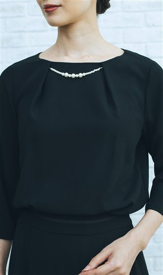 ショートカラーレスジャケット+フレアスカート