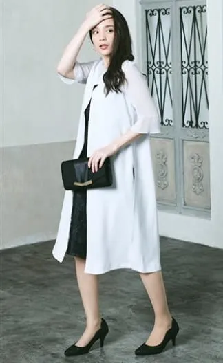 Aラインレースワンピースドレス・グレー系の画像