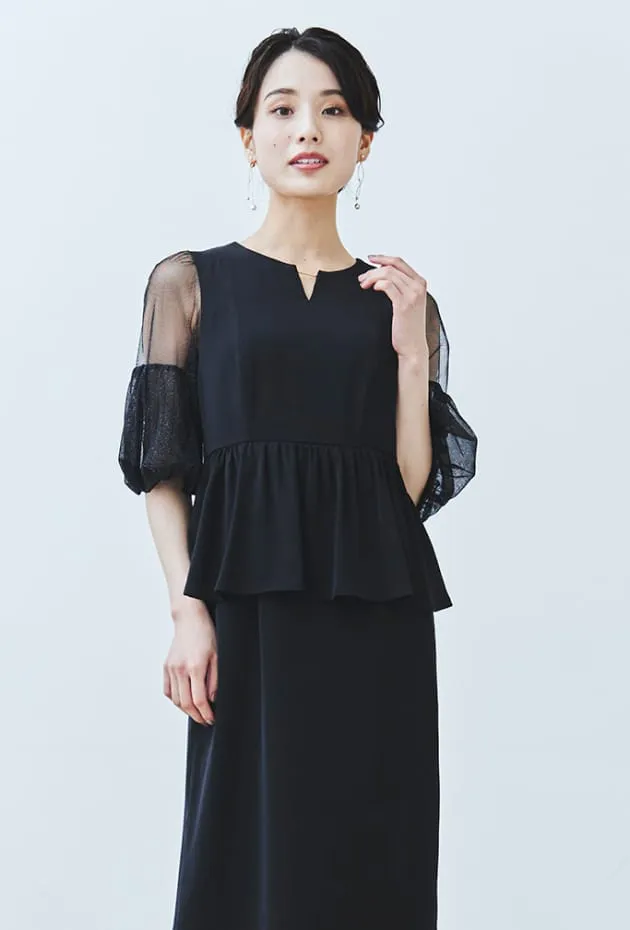 ラメチュールバックサテンドレスの画像1