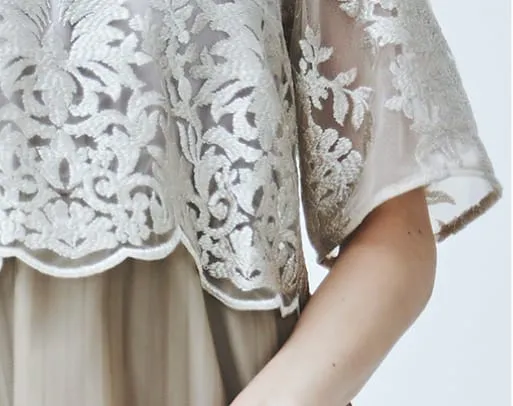 刺繍レースボレロ×チュールプリーツドレス ベージュ系の画像3