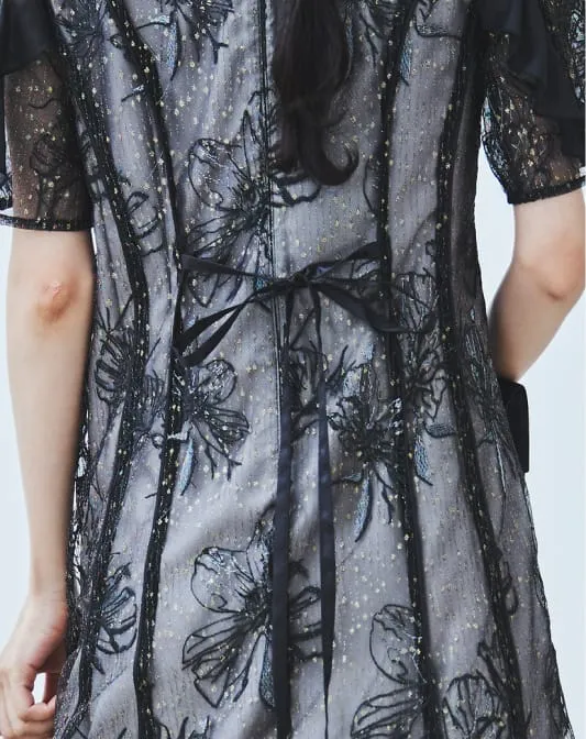 ラメラインフラワー刺繍×シフォンドレス ブラックホワイト系の画像3