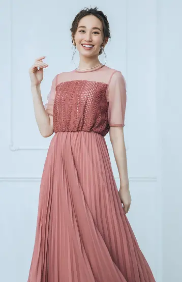 プリーツスカートドレスの画像