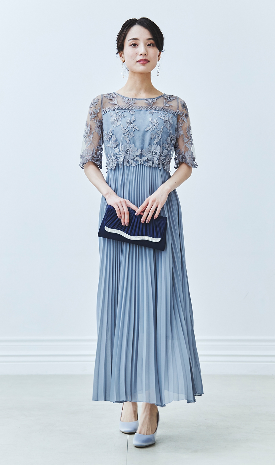 刺繍レース切替プリーツロングドレス