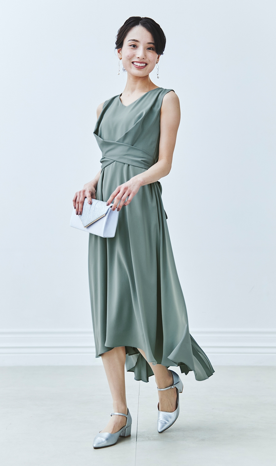 ノースリーブバックプリーツロングドレス