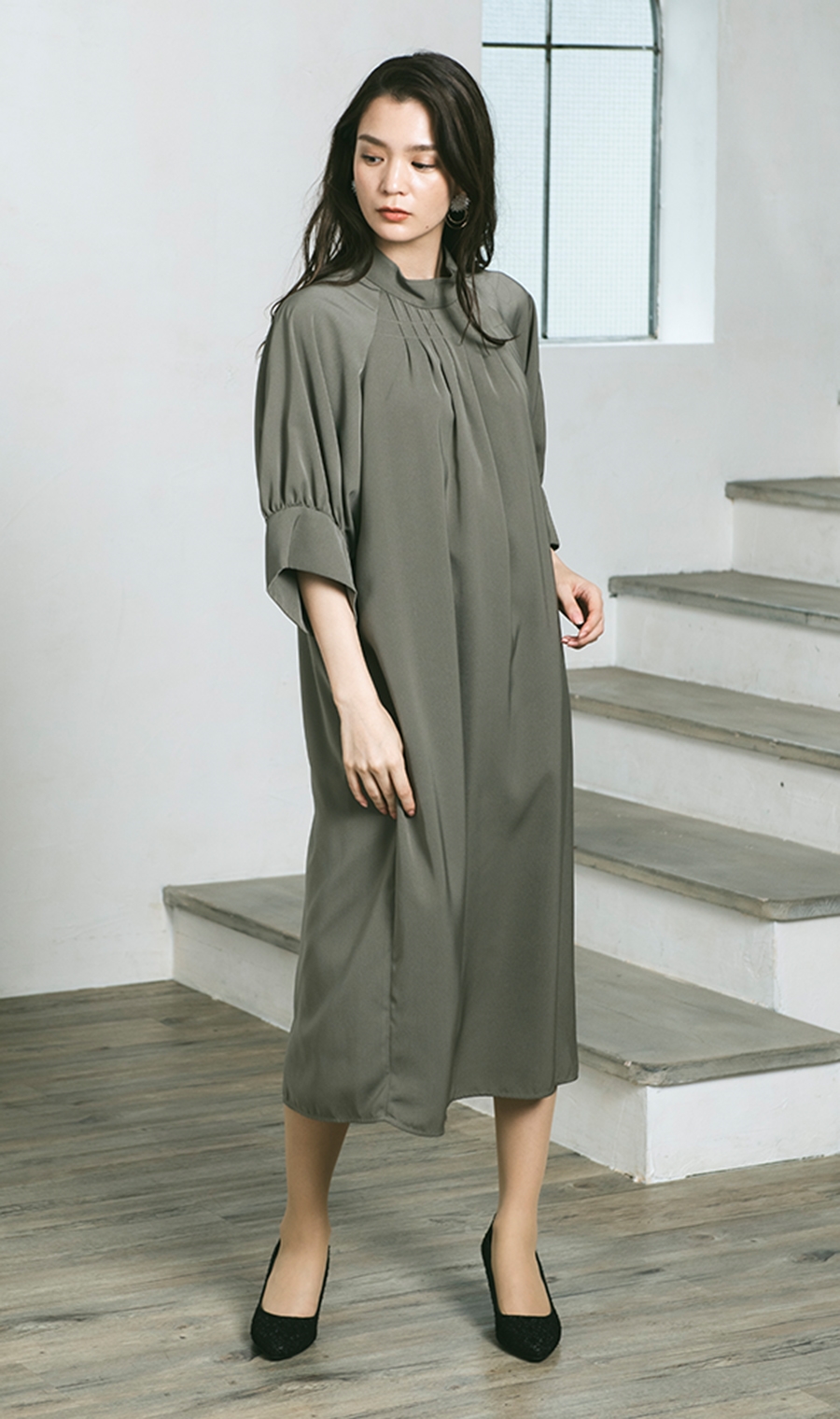 ラグランボリュームスリーブドレス