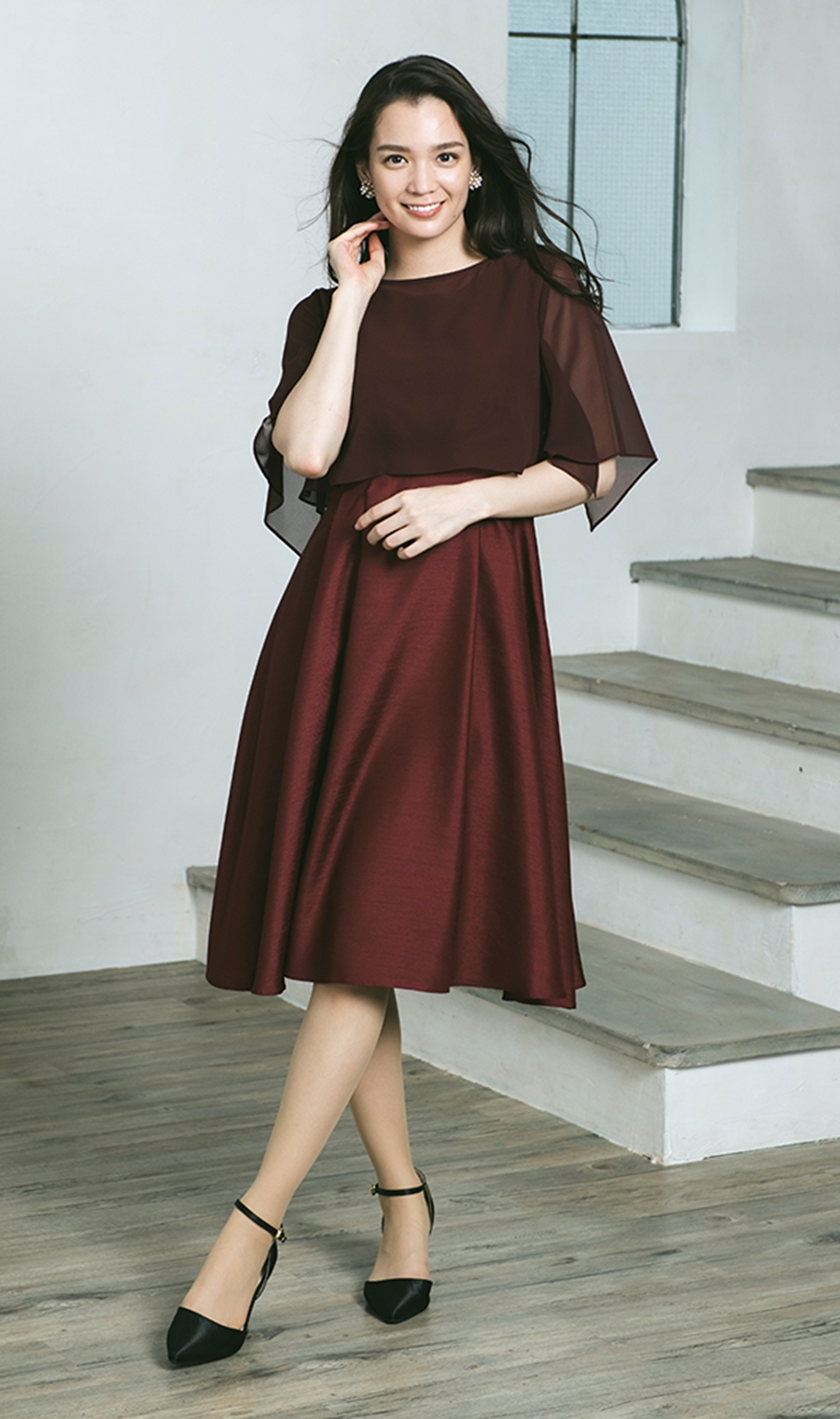 シフォンボレロ付きのワンピースドレス