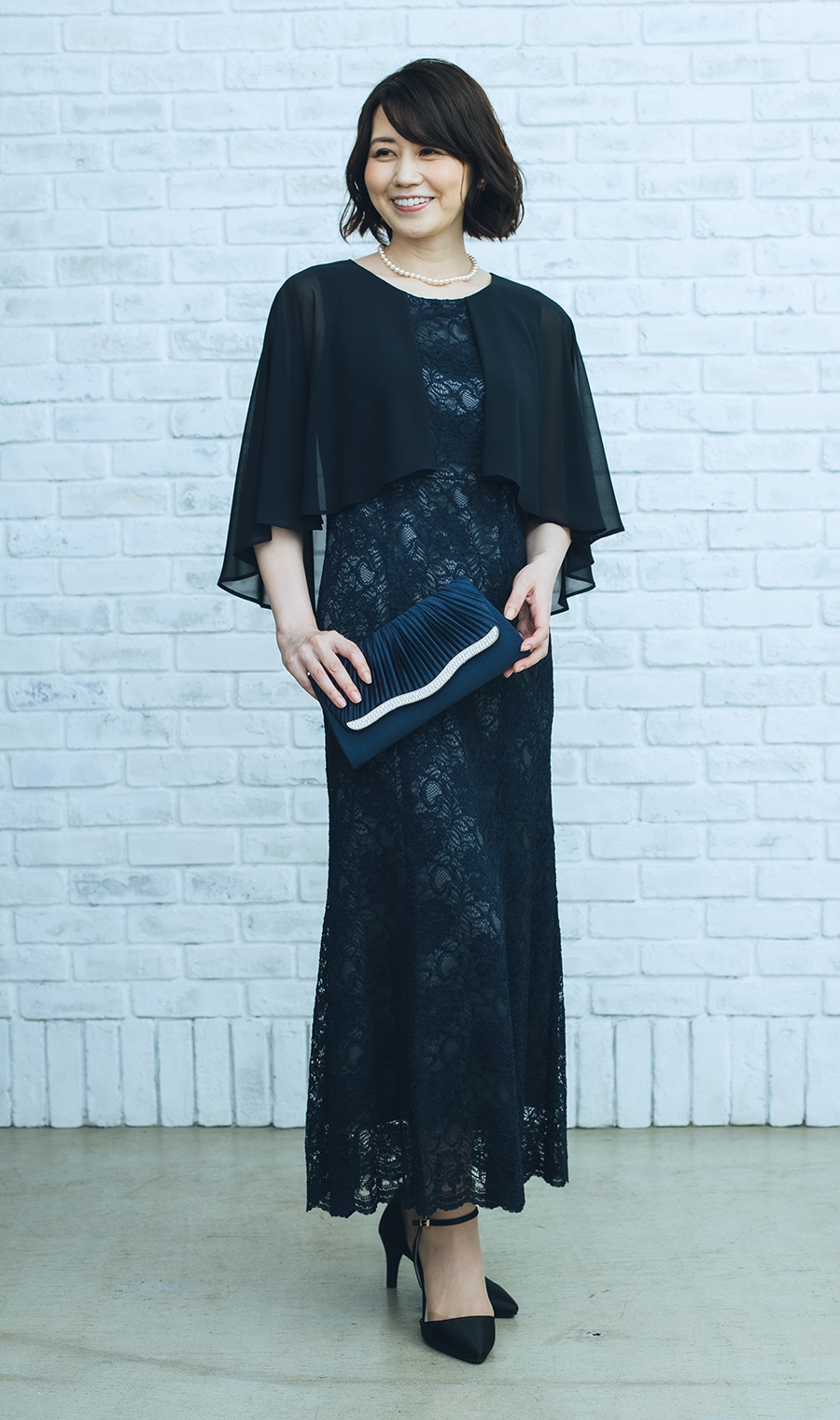 ケープ袖マーメイドレースドレス