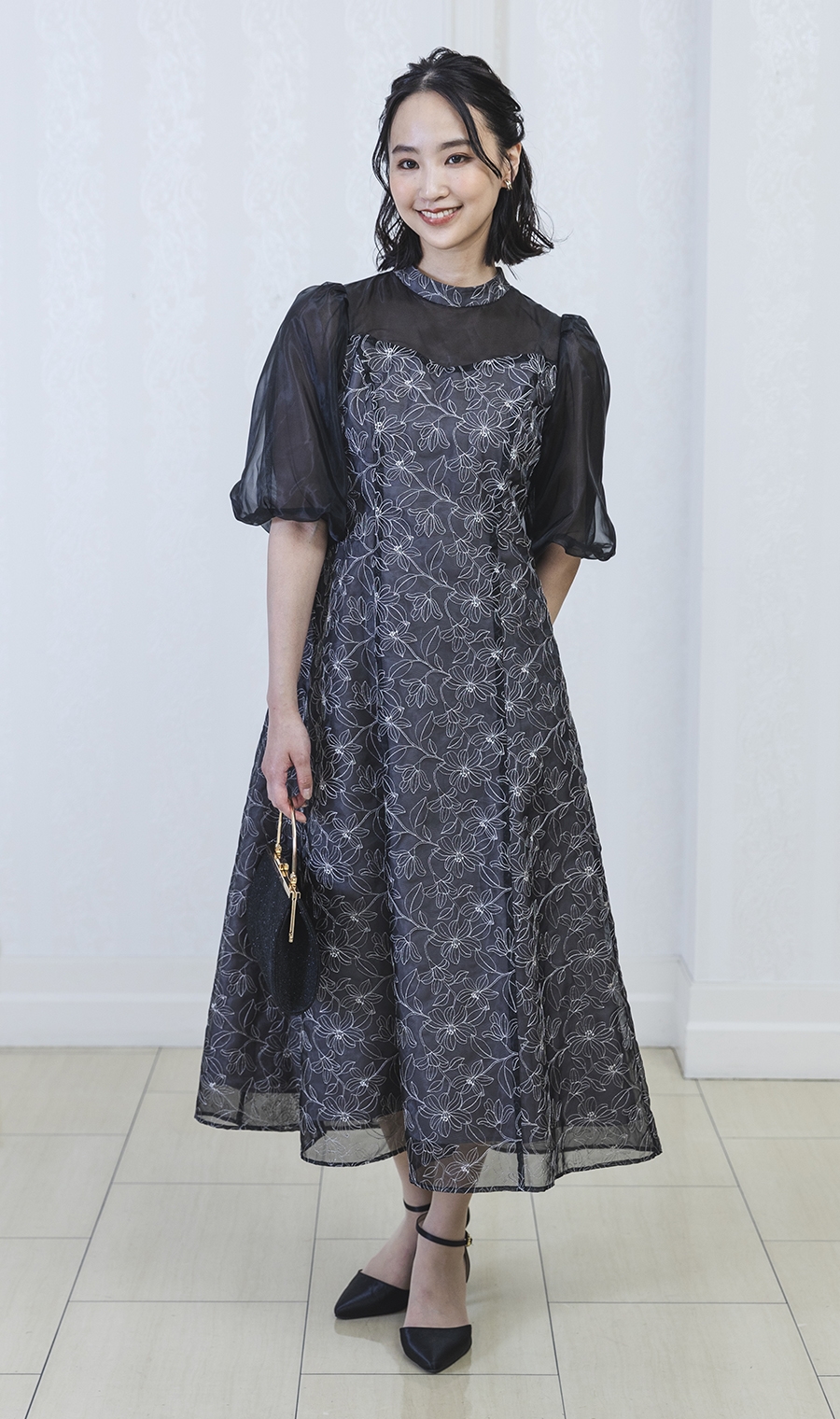 オーガンジーラメ刺繍ワンピース