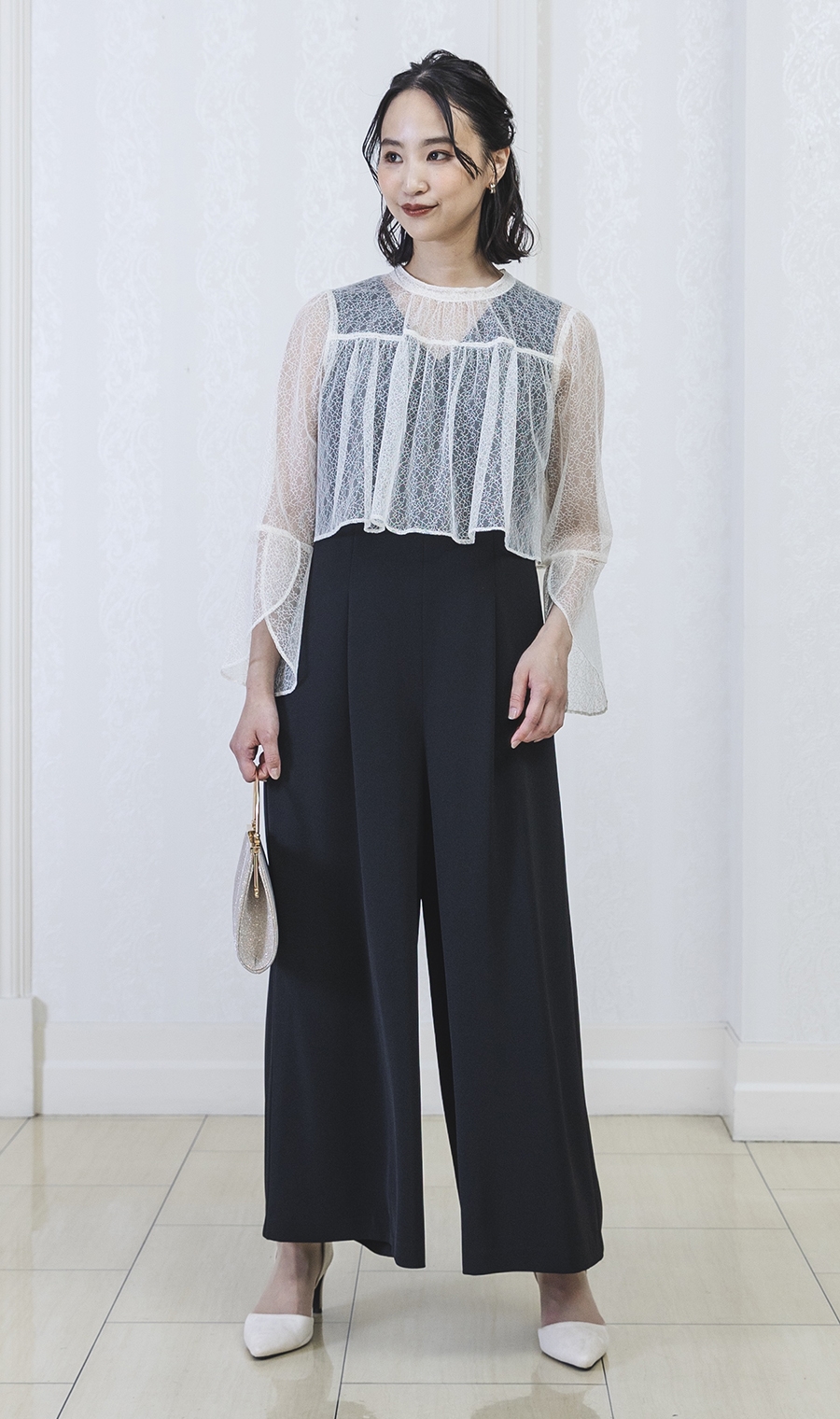 レーストップス×バックサテンコンビネゾン