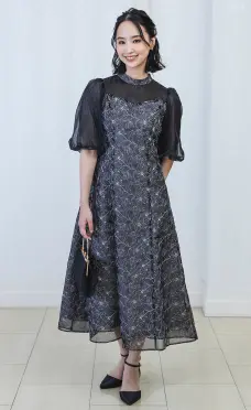 オーガンジーラメ刺繍ワンピース
