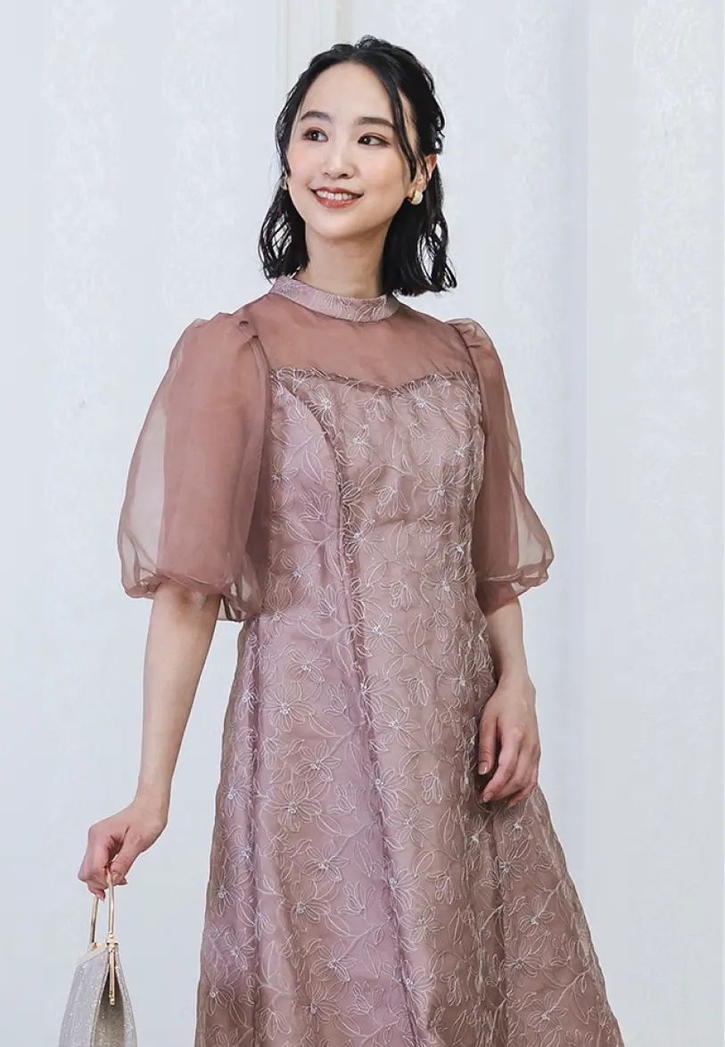 オーガンジーラメ刺繍ワンピース