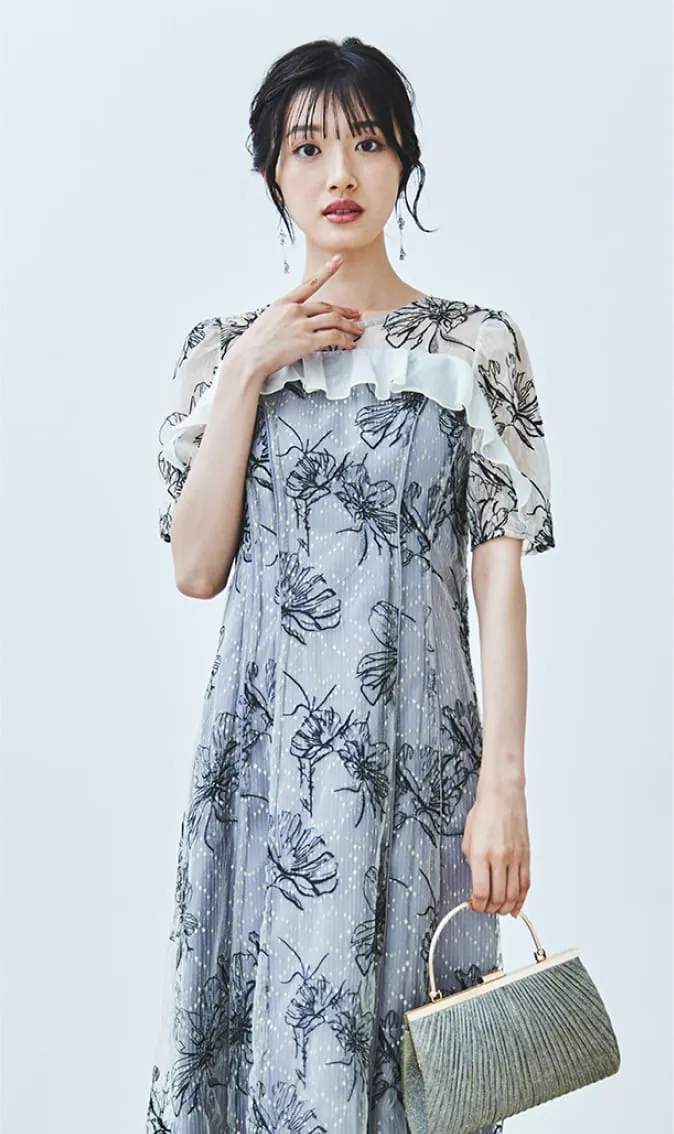 ラメラインフラワー刺繍×シフォンドレス ブルー系の画像1